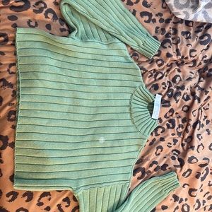 Green Pacsun cropped sweater with mock neck